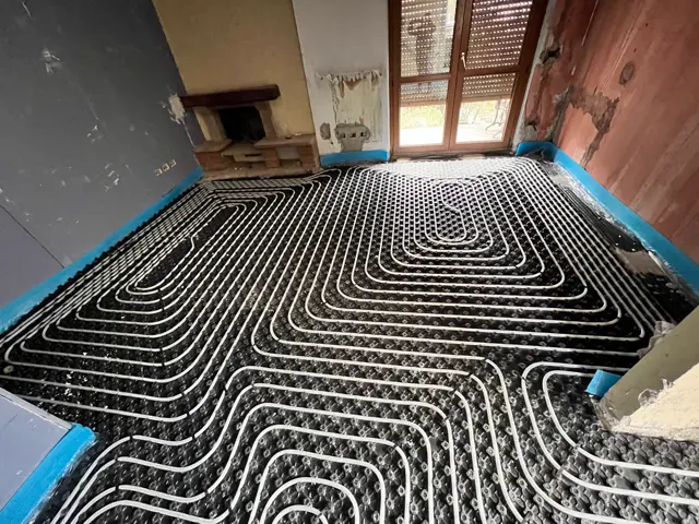 Serpentine del riscaldamento a pavimento