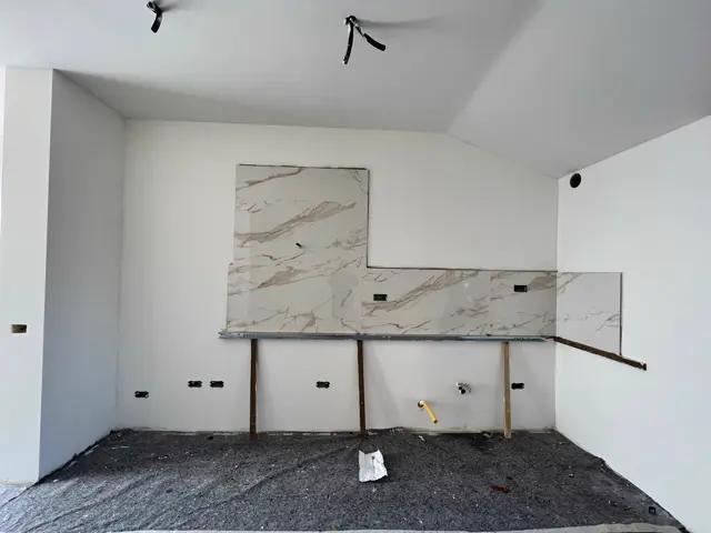 Nicchia in marmo in una ristrutturazione chiavi in mano