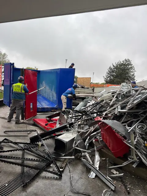 Materiali differenziati in una demolizione selettiva
