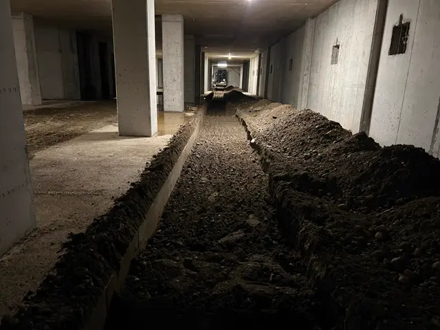 Scavo per sottoservizi in ambiente interrato